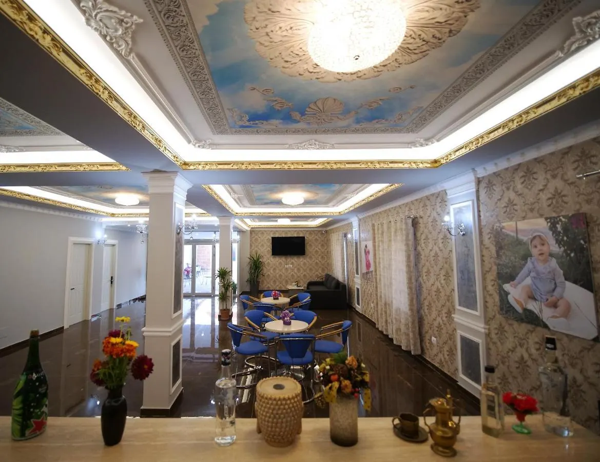 Hanna & Solei Hotel 培拉特