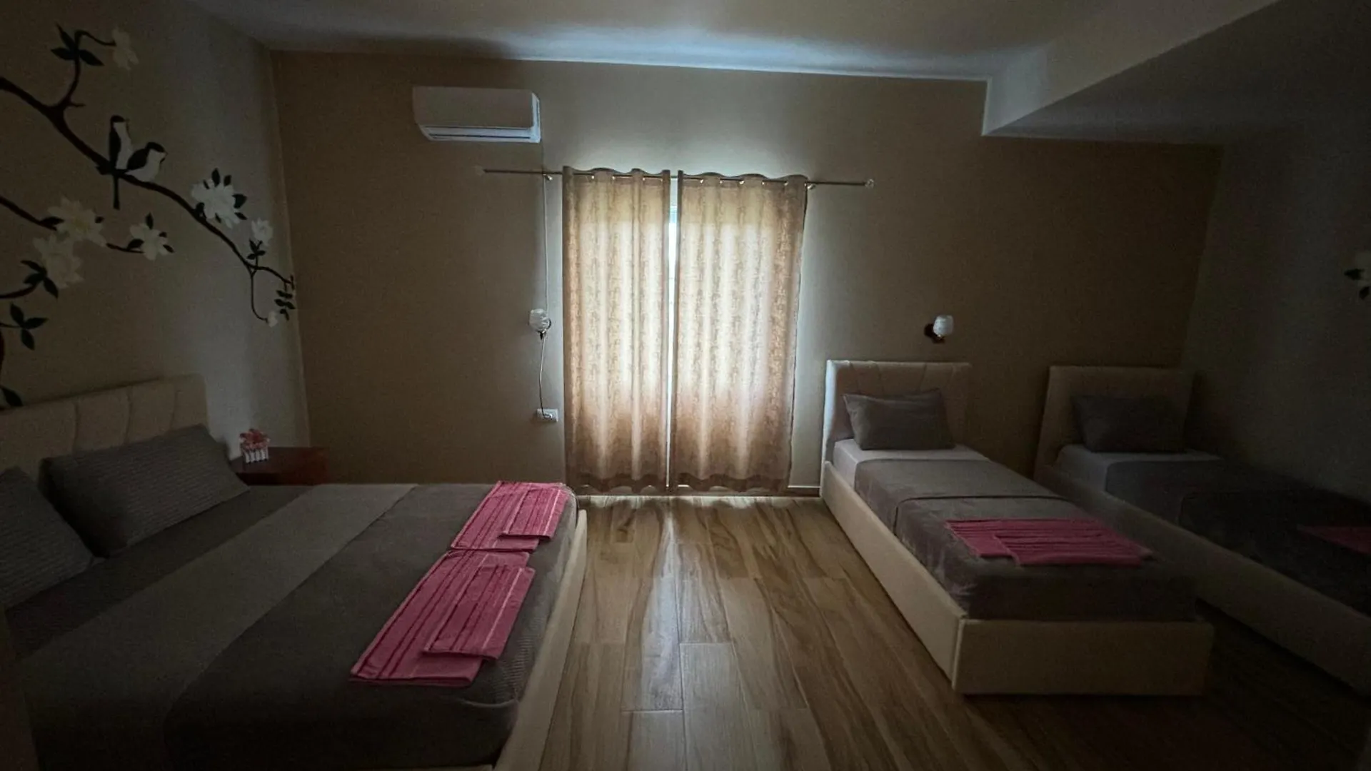 Hanna & Solei Hotel 培拉特
